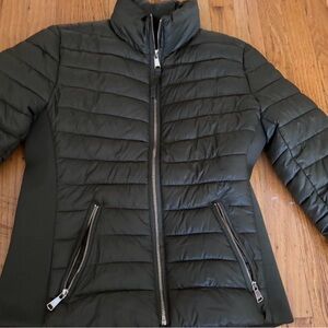 Love Tree Women's Puffer Jacket - Olive